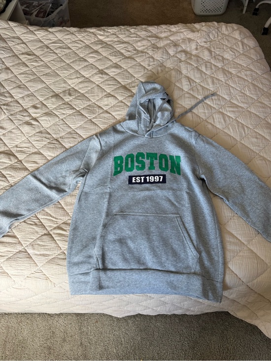 Source Unknown Other - Source Unknown Gray Crewneck Sweatshirt with Green Boston Print